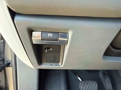 Used 2023 Land Rover Defender 110 S AWD/4WD image 33