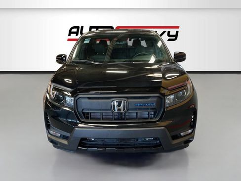 Used 2024 Honda Ridgeline Black Edition image 2