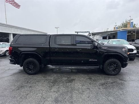 Used 2022 GMC Sierra 1500 AT4X image 2