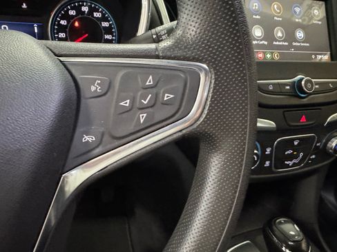 Used 2019 Chevrolet Equinox LT FWD image 29
