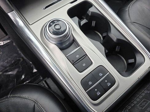 Used 2020 Ford Explorer Limited image 29