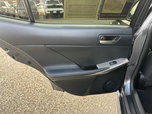 Used 2018 Lexus IS 300 F Sport w/ F Sport Package image 19