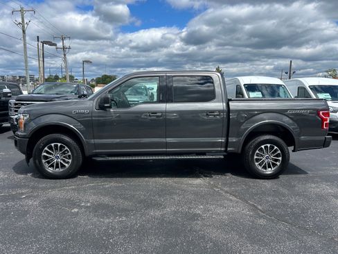 Used 2020 Ford F150 XLT w/ Equipment Group 302A Luxury AWD/4WD image 4