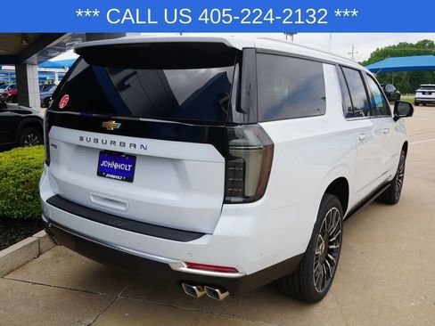 New 2026 Chevrolet Suburban High Country AWD/4WD image 9