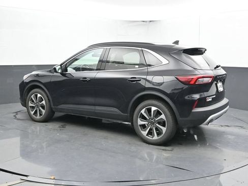 Used 2024 Ford Escape Platinum AWD/4WD image 9