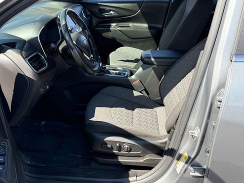 Used 2024 Chevrolet Equinox LT FWD image 20