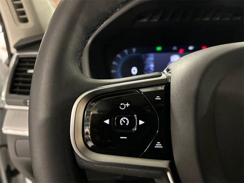 Certified 2024 Volvo XC90 B5 Core w/ Protection Package Premier image 13