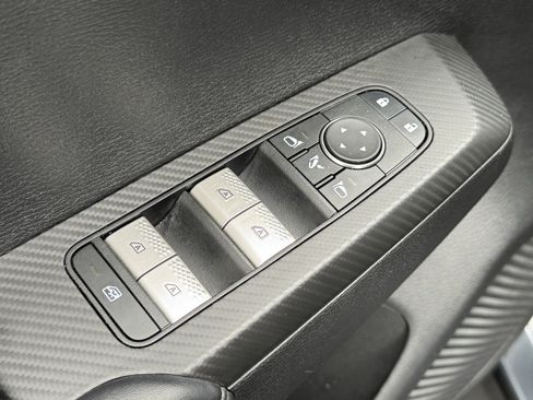 Used 2024 Mitsubishi Outlander SE image 24