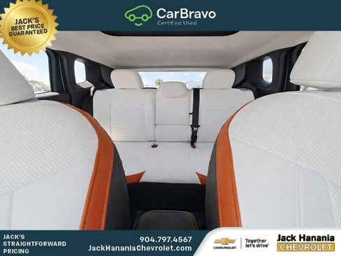 Used 2017 Jeep Renegade Limited FWD image 17