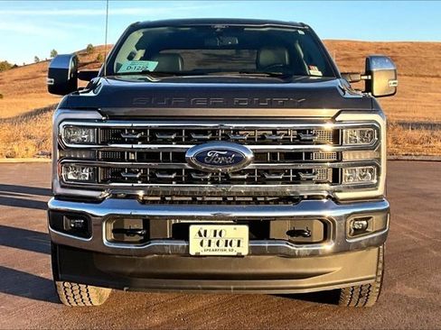 Used 2025 Ford F250 Lariat w/ Chrome Package image 2