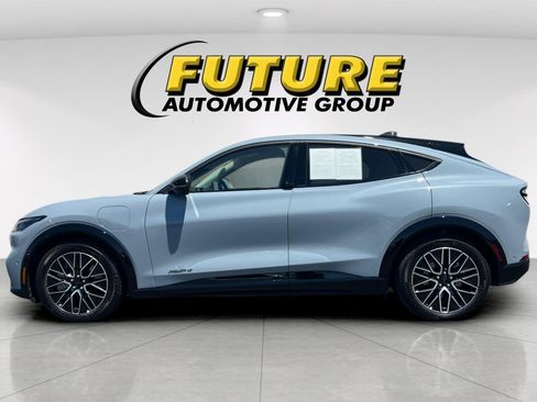 Used 2024 Ford Mustang Mach-E Premium image 7