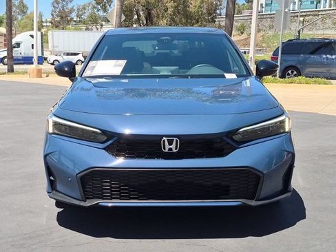 Used 2025 Honda Civic Sport image 2