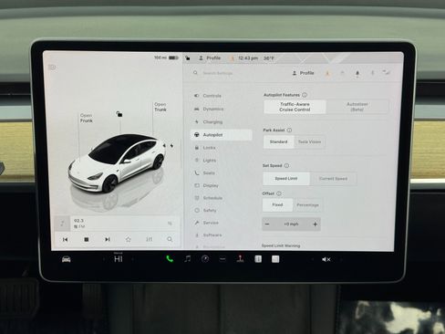 Used 2022 Tesla Model 3 image 24