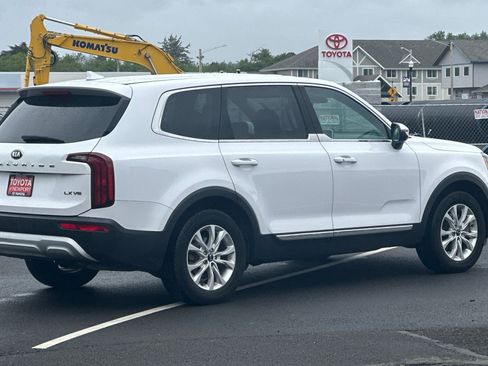 Used 2021 Kia Telluride LX FWD image 4