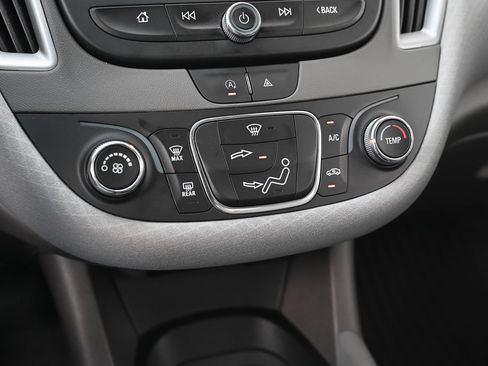 Used 2023 Chevrolet Malibu LS FWD image 30