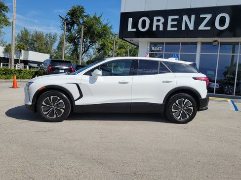 Used 2025 Chevrolet Blazer EV LT AWD/4WD image 8