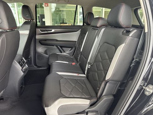 New 2026 Volkswagen Atlas Peak Edition AWD/4WD image 19