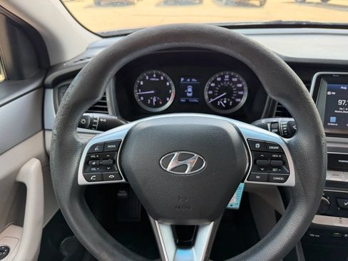 Used 2019 Hyundai Sonata SE FWD image 16