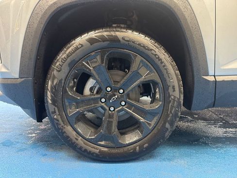 New 2026 Chevrolet Equinox LT w/ Midnight Edition FWD image 14