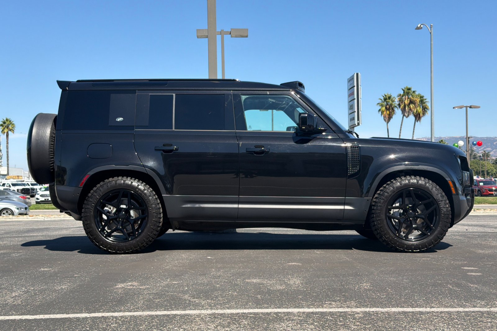 Used 2024 Land Rover Defender 110 S AWD/4WD image 3