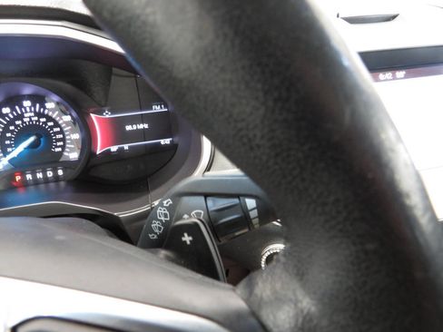 Used 2017 Ford Edge SEL FWD image 15