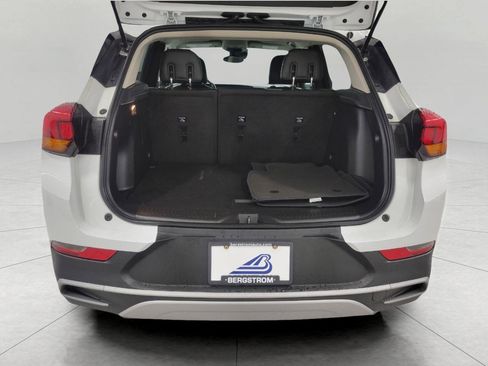 Used 2025 Buick Encore GX Preferred image 16