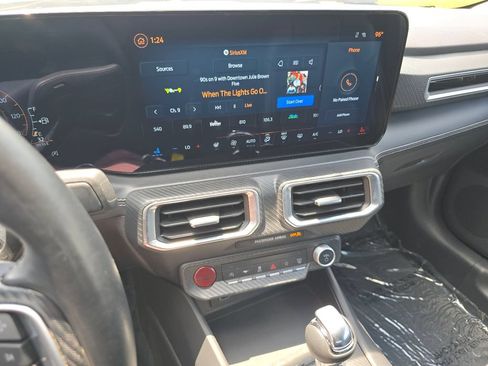 Used 2025 Ford Mustang Premium RWD image 36