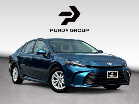 Used 2025 Toyota Camry LE FWD image 1
