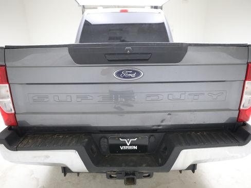 Used 2022 Ford F250 XL w/ STX Appearance Package AWD/4WD image 3