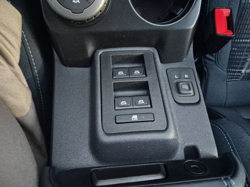 New 2025 Ford Bronco Heritage Edition image 29