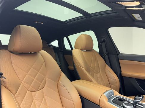 Used 2023 BMW X6 xDrive40i w/ M Sport Package image 46