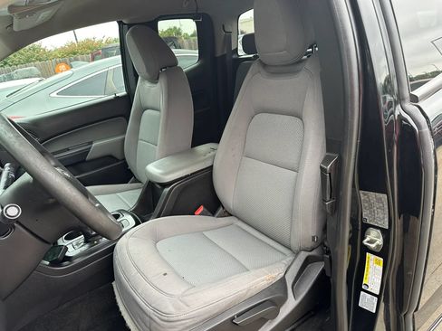 Used 2016 Chevrolet Colorado W/T w/ WT Convenience Package RWD image 9
