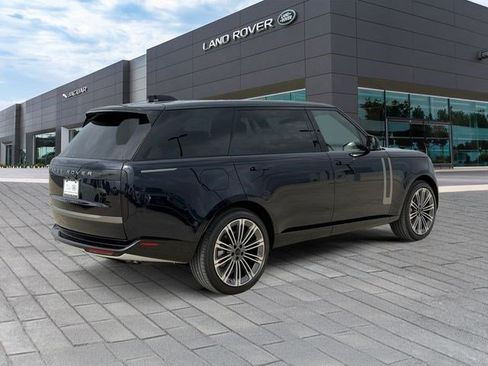 New 2026 Land Rover Range Rover Long Wheelbase SE AWD/4WD image 5