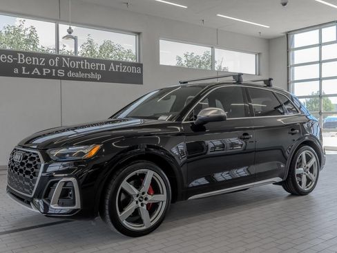 Used 2021 Audi SQ5 Prestige w/ Prestige Package AWD/4WD image 3