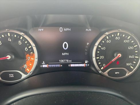 Used 2016 Jeep Renegade Trailhawk AWD/4WD image 25
