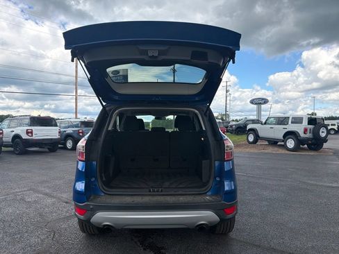 Used 2017 Ford Escape SE AWD/4WD image 5