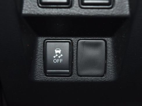Certified 2022 Nissan Frontier SV AWD/4WD image 19
