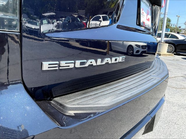 Used 2024 Cadillac Escalade ESV Premium Luxury AWD/4WD image 26
