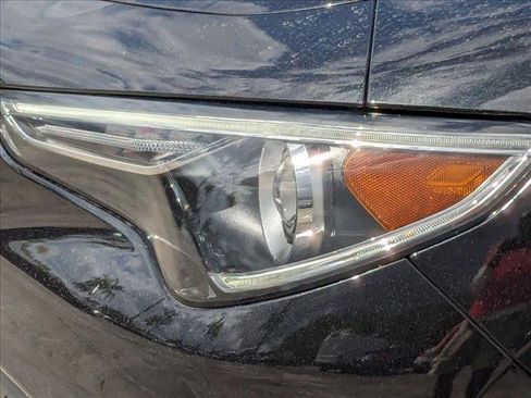 Used 2023 Alfa Romeo Stelvio Sprint image 9