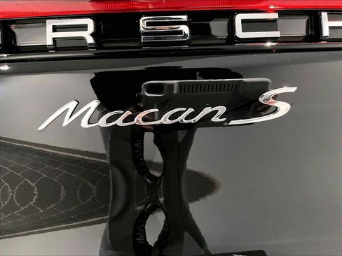 New 2026 Porsche Macan S image 33