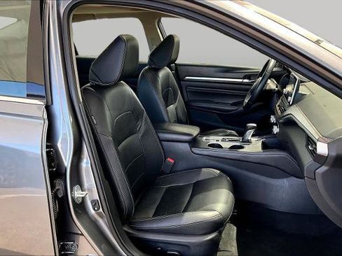 Certified 2019 Nissan Altima 2.5 SL FWD image 9