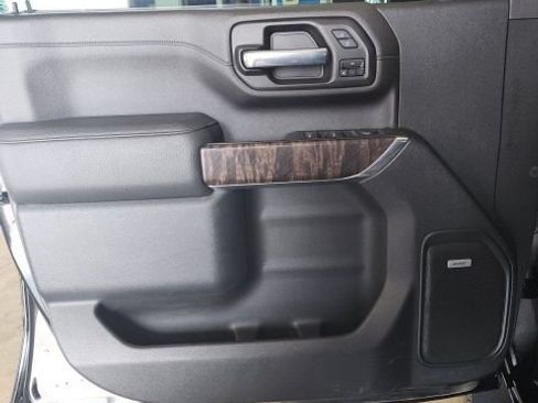 Used 2021 GMC Sierra 2500 Denali AWD/4WD image 9