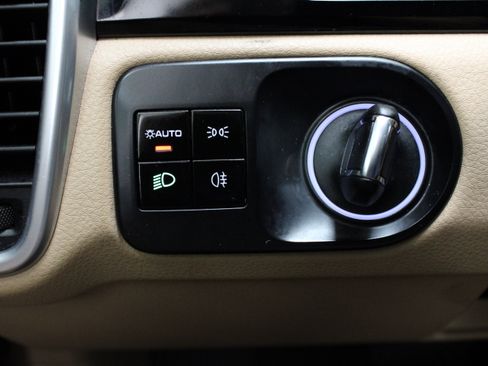 Used 2019 Porsche Cayenne AWD/4WD image 27