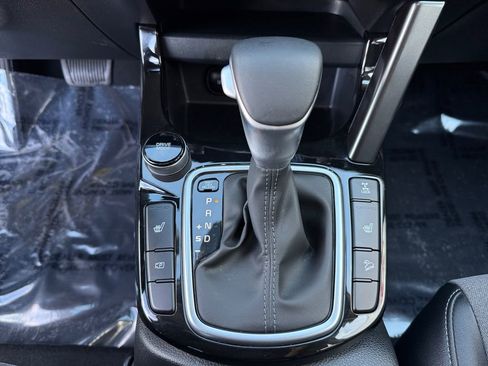 Certified 2024 Kia Seltos S image 19