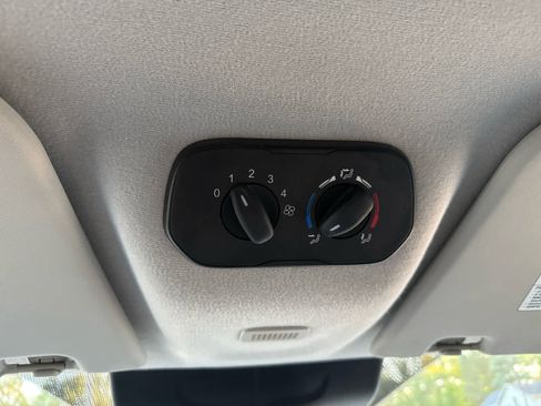 Used 2016 Ford Transit 350 XL image 23