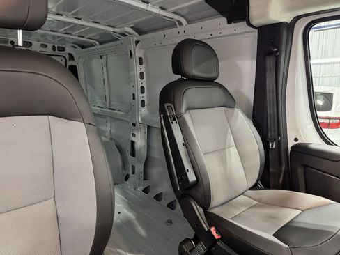 New 2025 RAM ProMaster 3500 FWD image 14