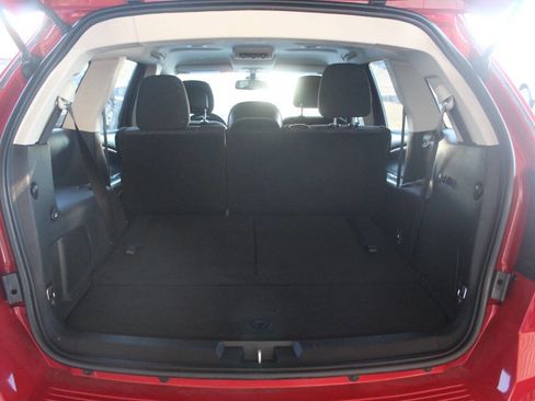 Used 2020 Dodge Journey SE w/ SE Popular Equipment Group image 14