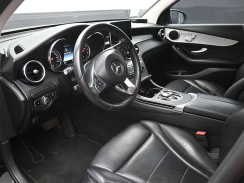 Used 2019 Mercedes-Benz GLC 300 image 19