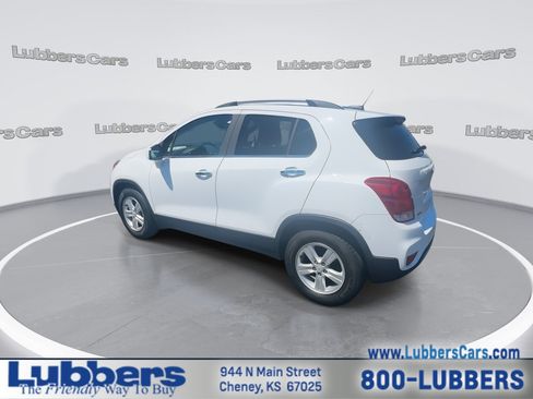 Used 2018 Chevrolet Trax LT w/ LT Convenience Package FWD image 6