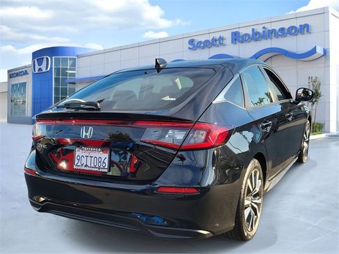 Certified 2022 Honda Civic EX-L image 4